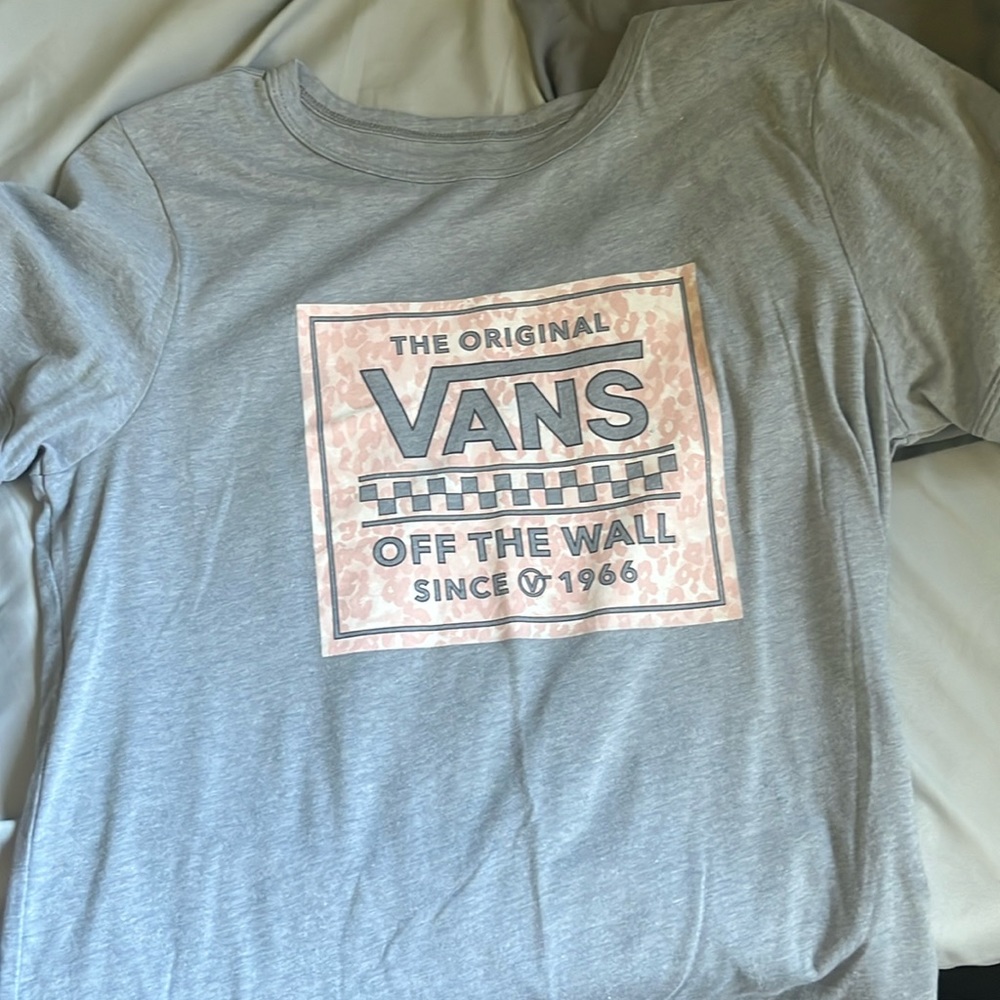 Vans large women’s grey and pink shirt